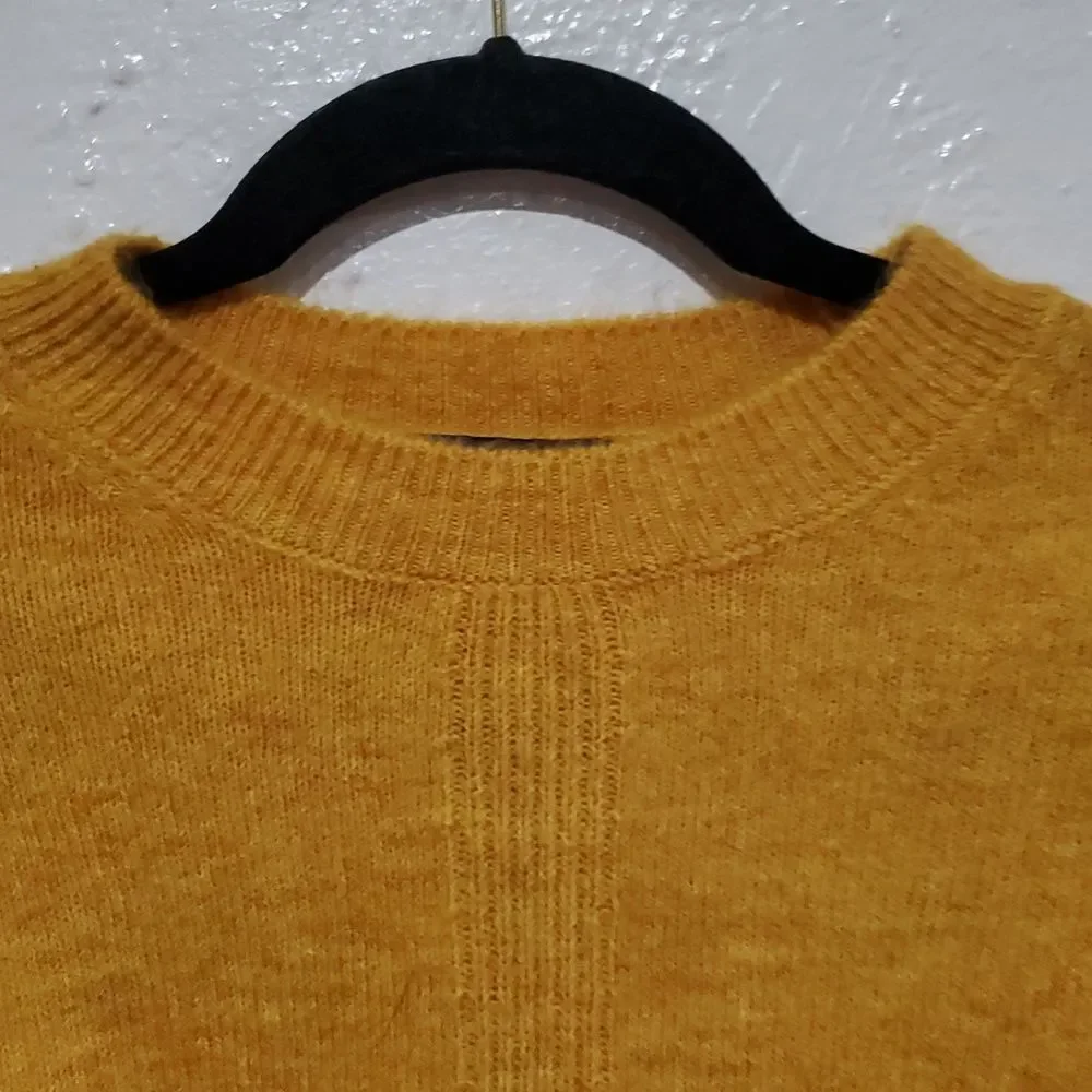 Vince Camuto Coz Season Crew Neck Sweater In Amber Size XS